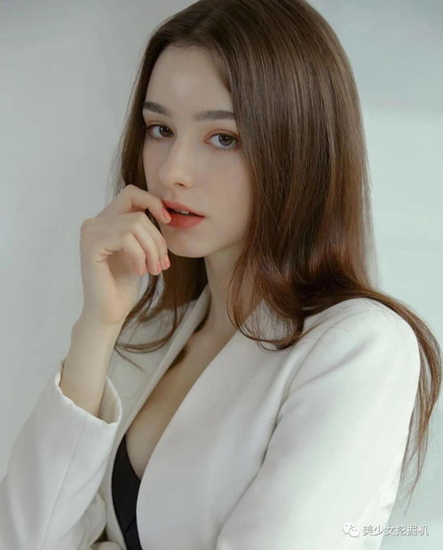 盘点俄罗斯美女,混血版方脸杨幂火了