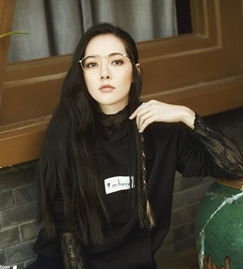 超级美女郭碧婷额头贴胶布现身韩国遭质疑微整形