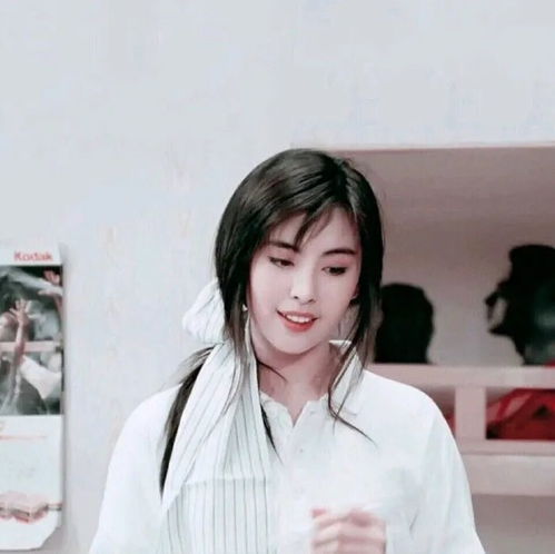 港风女生头像物是人非事事休,欲语泪先流