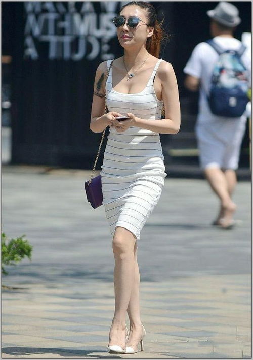 街拍美图随性时尚的搭配,彰显青春与活力,让你美得无可挑剔