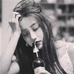 暗自颓废伤感头像世界一片暗沉