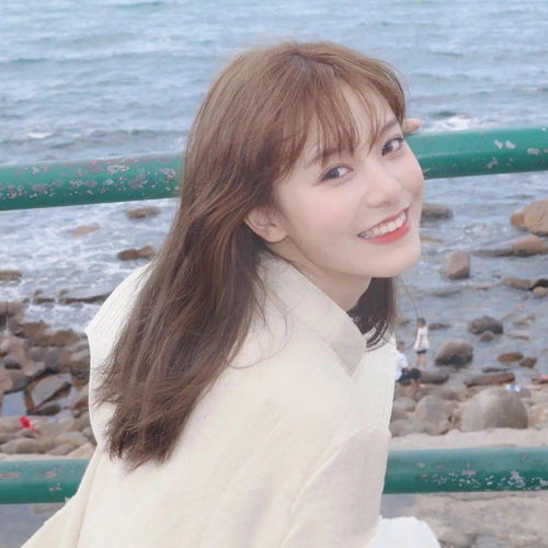 白框头像女少女