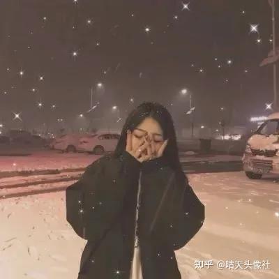 朦胧感女生头像星光杳杳,难似你温柔惬意