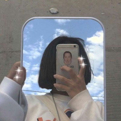 女生短发头像不露脸星空下影子头像女