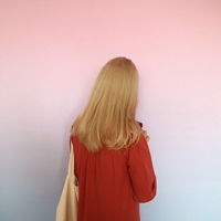 微信唯美女生背影头像无水印比爱情陪伴更长的是友情