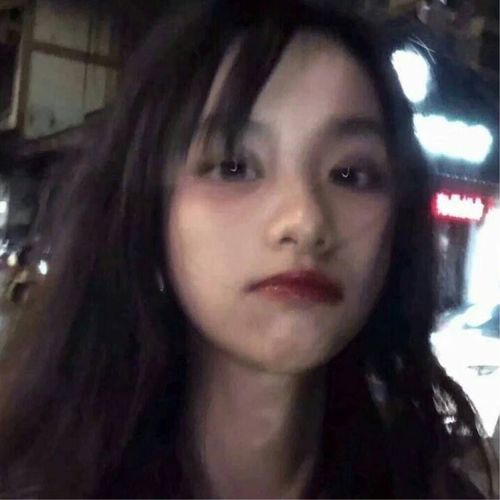 女生头像机场等不到一艘船就像我等不到你一样第151期