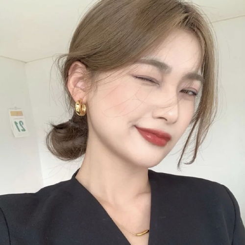 ins招桃花女生头像