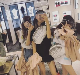 王菲女儿逛街2小时花10万最高级的炫富,是养出这样的孩子