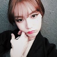 求女生头像不带字的