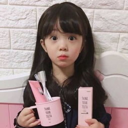 萌翻了的高清小女孩头像超好看爱哭也爱笑的可爱萌娃头像