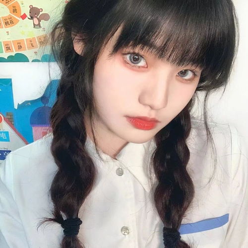 美女头像风停在窗边嘱咐你要热爱这个世界