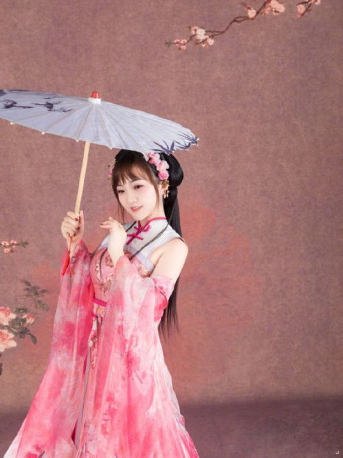 林妙可晒古风写真,穿汉服卖萌优雅淑女,无修图旗袍暴露真实身材