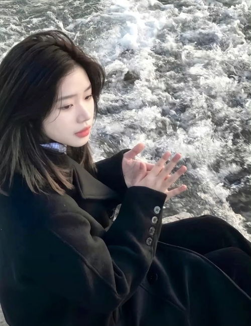 黑暗女生高级头像图片秋冬