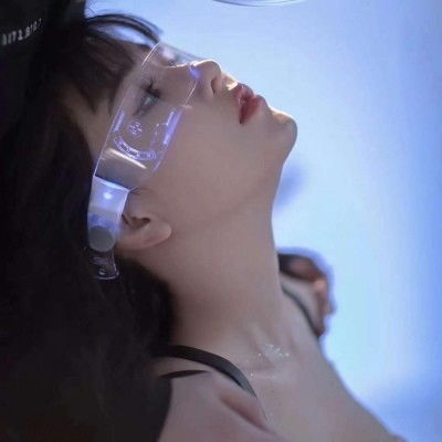 网易云热评爷爷一辈子很少哭,第一次是心脏病发作,第二次我暑假放假他