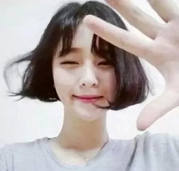 微笑掩盖不了泪痕的微信名用什么头像好