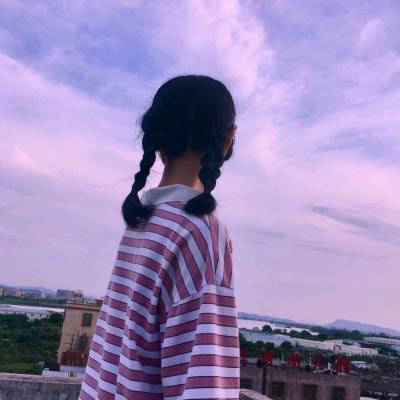 紫色的女生微信头像图片紫色系女头像大全
