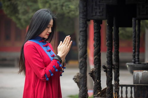 烟波茶馆什么样的女人更有灵气更有魅力,信佛的女子相貌最