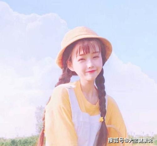 搞笑gif怪不得儿子回来老说自己饿,原来是每天给别人喂饭了