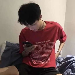 男生沉迷王者,还能回你3条qq傻丫头,他真的爱你