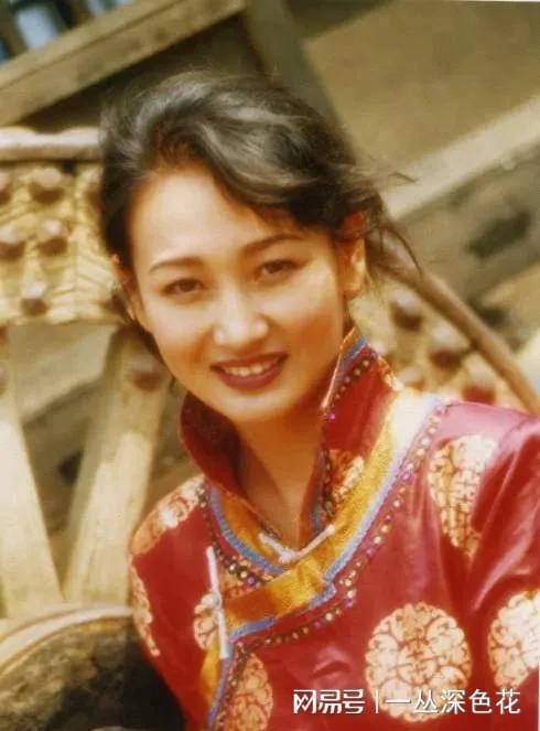 喝酒喝到家财散尽,妻子暴走,老来丧女的腾格尔可曾后悔过