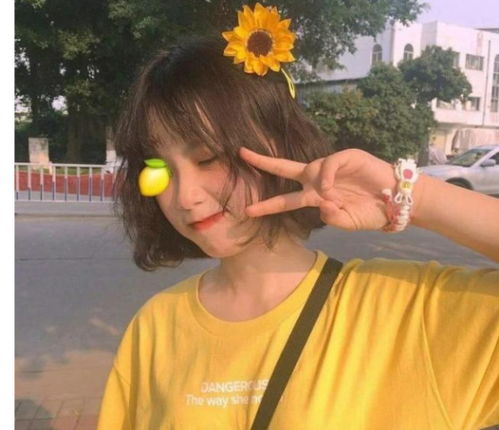 ins搞怪女生头像最怕一生碌碌无为,还安慰自己平凡可贵