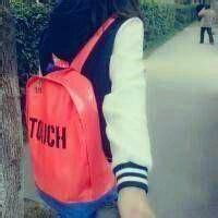 背书包的女生头像测面微信头像图片大全