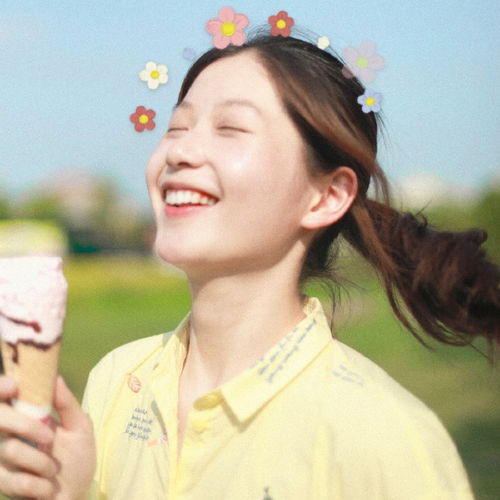 吉祥少女林泽安意外引发网友关注头戴鹿角笑容灿烂竟还十分优秀
