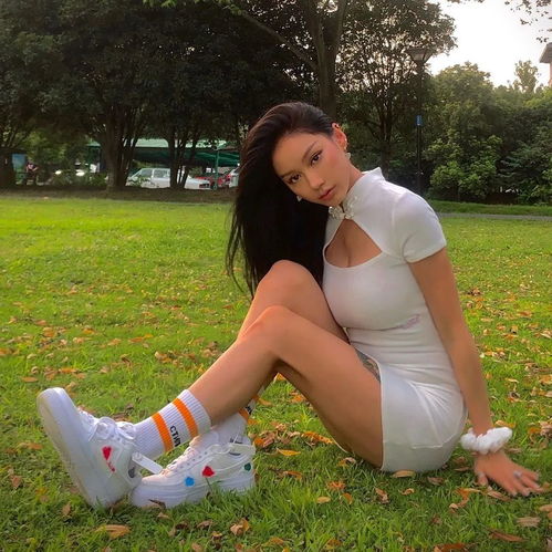 吊打茶艺风的abg女孩,男女通杀什么卖萌清纯给爷爬