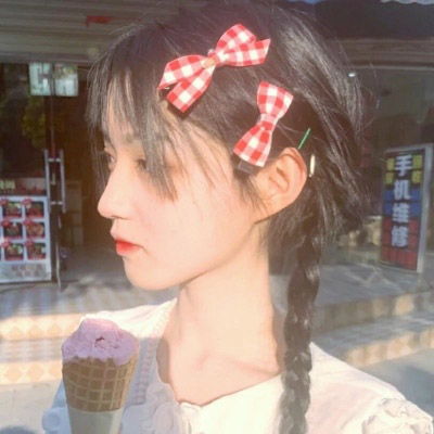 女神高冷图片头像侧脸伤感女头像背影侧脸图片