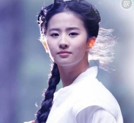 女星古装唯美造型刘诗诗赵丽颖热巴唐嫣刘亦菲朱茵,谁似仙女