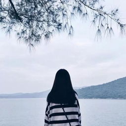 转过身女生背影头像,成年人说告别都很急