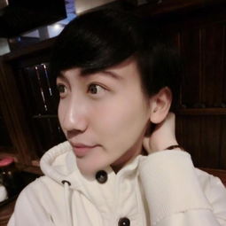 秒杀15岁整容女蛇精男走红网络整容前后对比照曝光