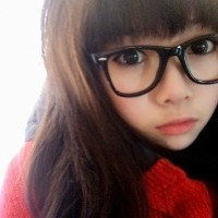 求几张唯美的能当qq外观的女生图片