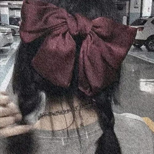 微丧不露脸真人女生头像请别忘记,她曾是你的创可贴