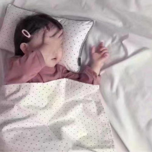 表白个女孩没回我微信,但是第二天她换了头像这是什么心理