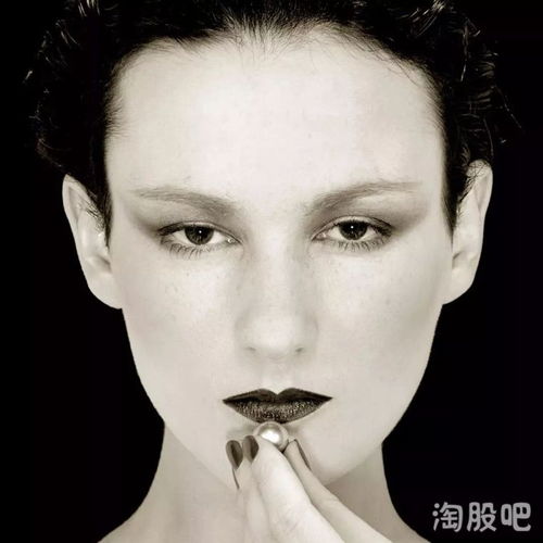 100位美女100张摄影大师的黑白人像,感受女性经典的魅力