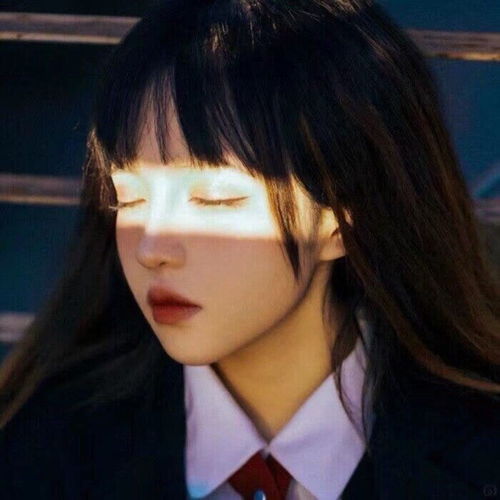 冬天头像女孩图片唯美女生