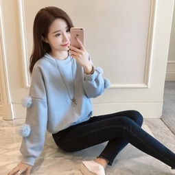 秋季休闲bf风卫衣上身满满的随性范尽显女性魅力