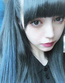 日本的洛丽塔美少女,凭借自己打造漫画眼成新晋宅男女神