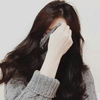 头像女生真人遮脸的女生