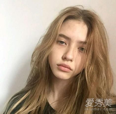 不要认为脱发没什么,你会知道这是错误的