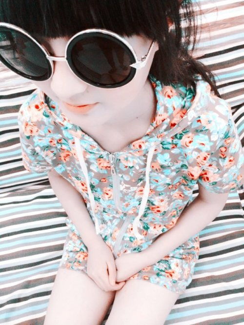 谁空间有15岁女生图片