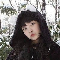 黑色连帽衫恋人