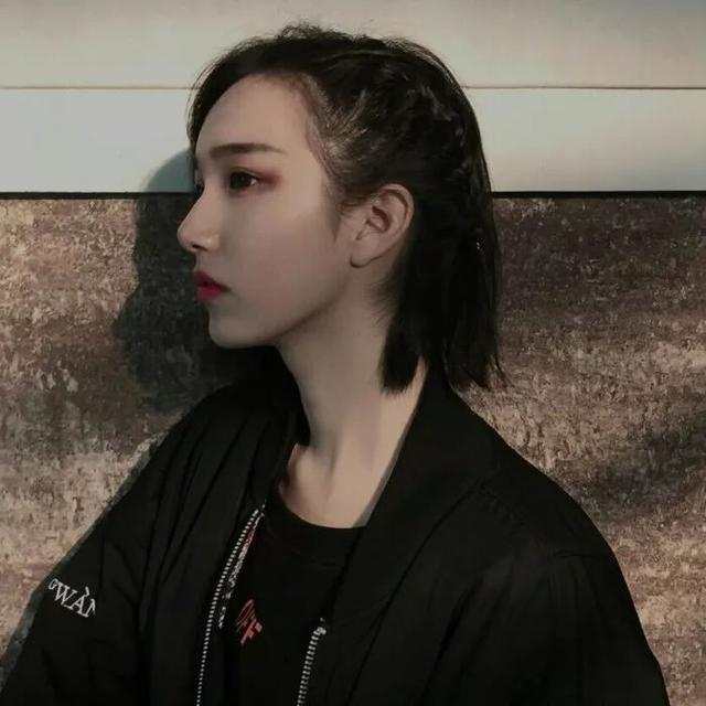 2018年的流行发型,这几款最不挑人还显年轻