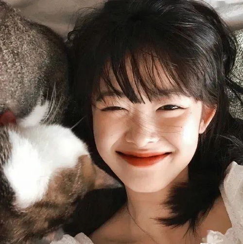 头像人间无趣但却有你