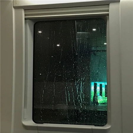 又霸气又高冷的背景图片2021对生活不满多半是不快乐不自由还缺钱