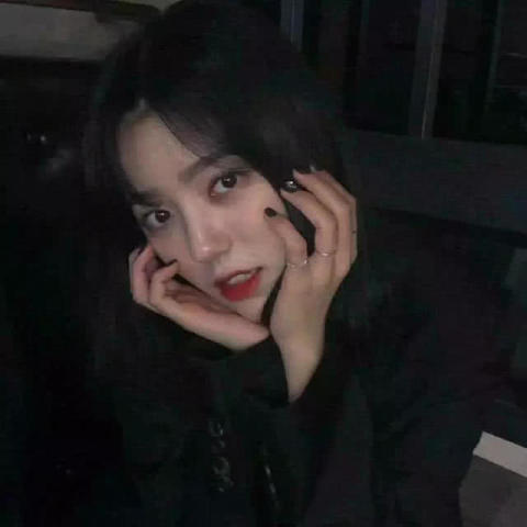 女生真人头像丧头不露脸痴心妄想