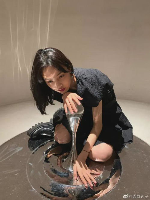 00后国模小花赵佳丽,还是宋威龙的绯闻女友