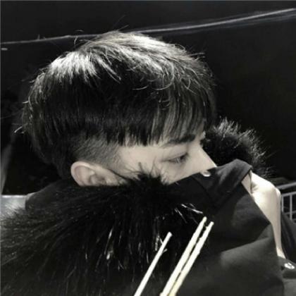 qq非主流头像男生伤感,若弃请彻底不要墨迹