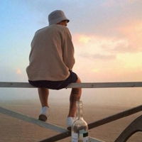 男生头像高清大图背影好看的头像图片背影男生